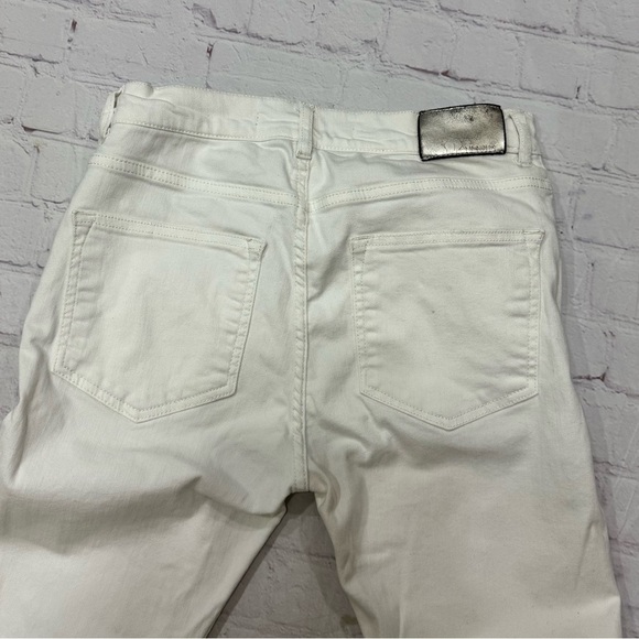 ZARA MAN Men's White Distressed skinny stretch Jeans floral appliqué size 32 GUC - Picture 9 of 15